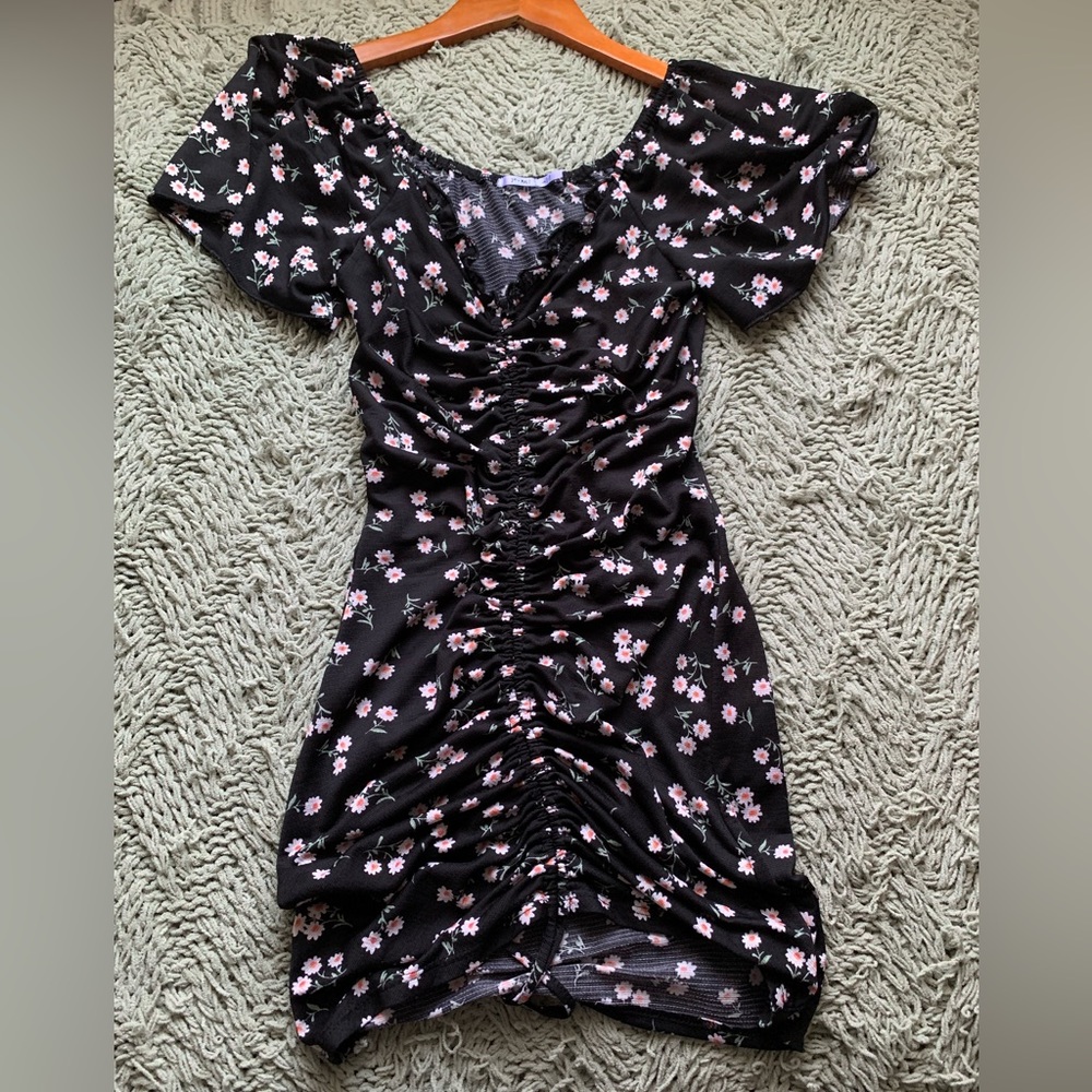 Floral body con dress, size small